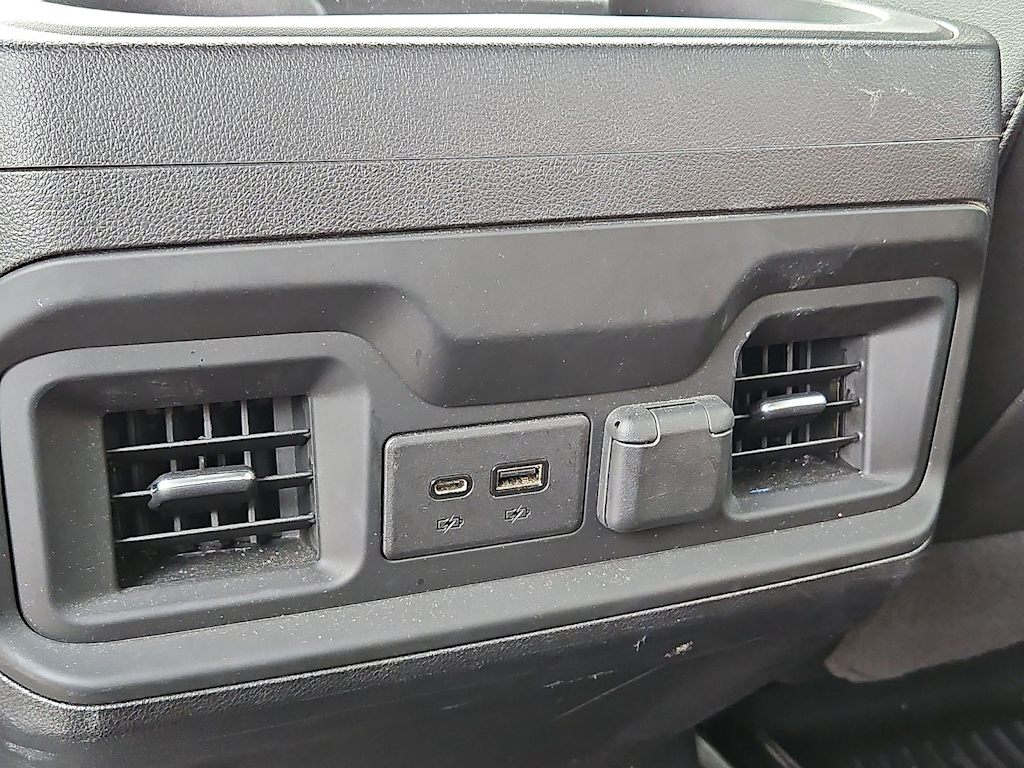 Thumbnail: 2021 Chevrolet Silverado 1500 - 31