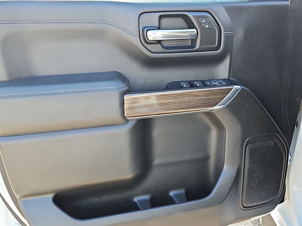 Thumbnail: 2019 Chevrolet Silverado 1500 - 33