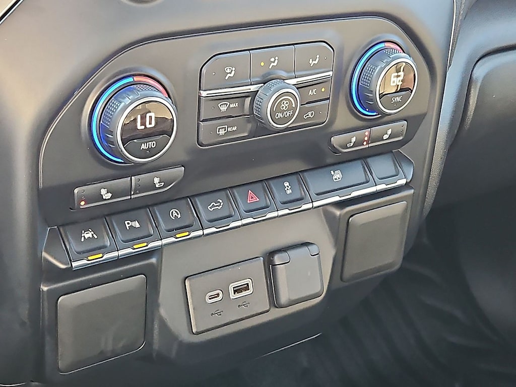 Thumbnail: 2019 Chevrolet Silverado 1500 - 30