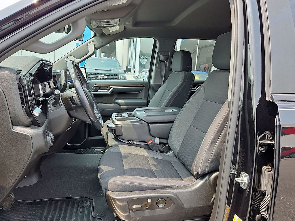 Thumbnail: 2022 Chevrolet Silverado 1500 - 9