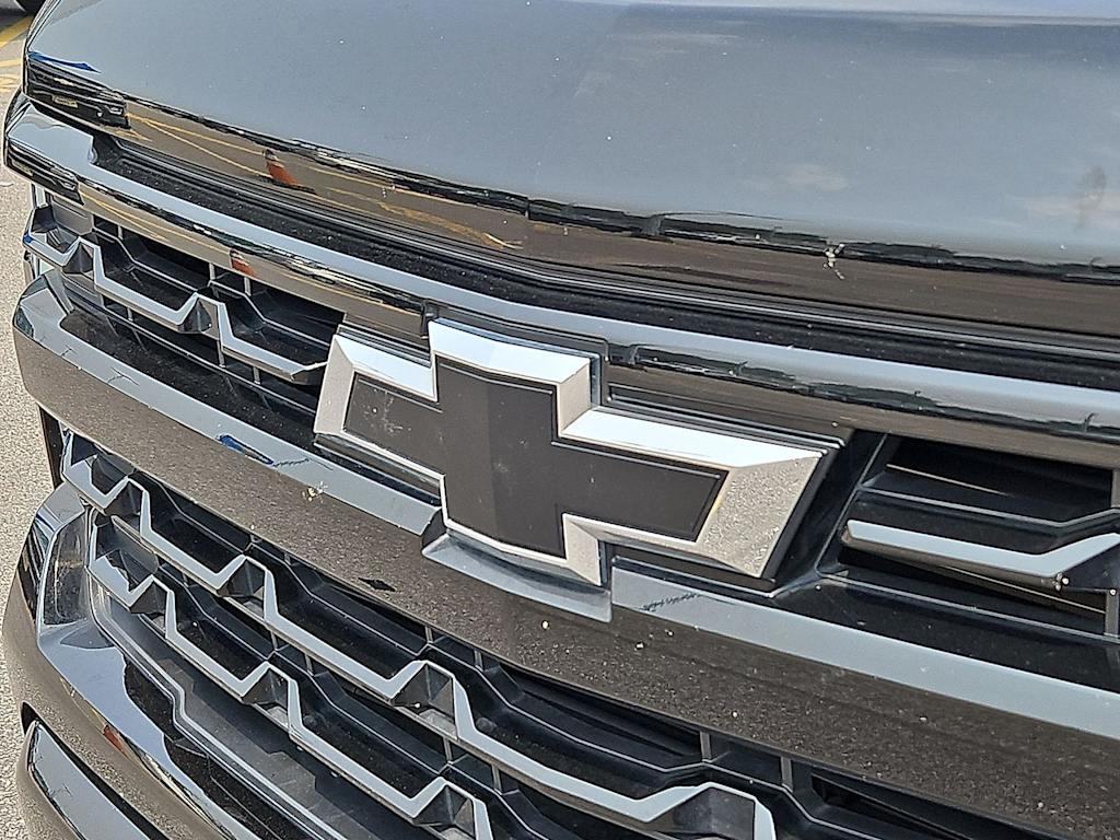 Thumbnail: 2022 Chevrolet Silverado 1500 - 5