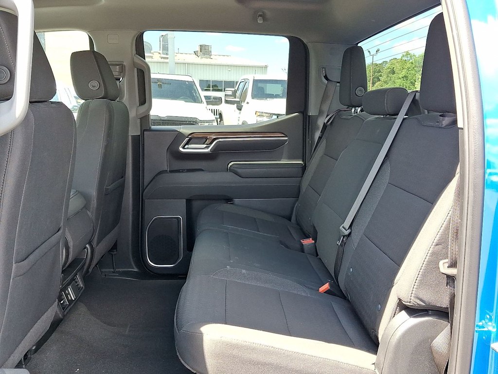 Thumbnail: 2025 Chevrolet Silverado 1500 - 35