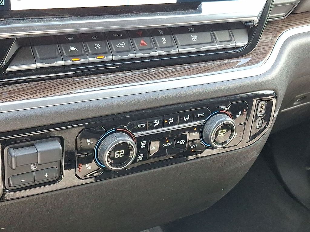 Thumbnail: 2025 Chevrolet Silverado 1500 - 30