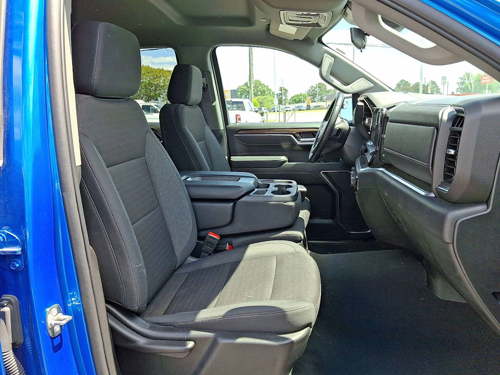 Thumbnail: 2025 Chevrolet Silverado 1500 - 9