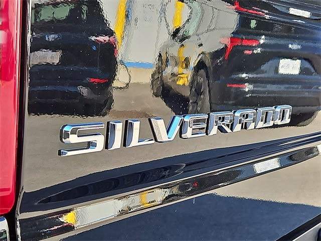 Thumbnail: 2026 Chevrolet Silverado 1500 - 6