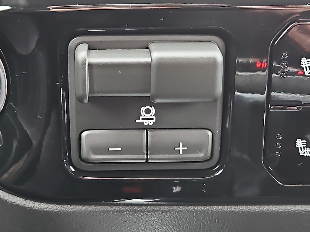 Thumbnail: 2026 Chevrolet Silverado 1500 - 22