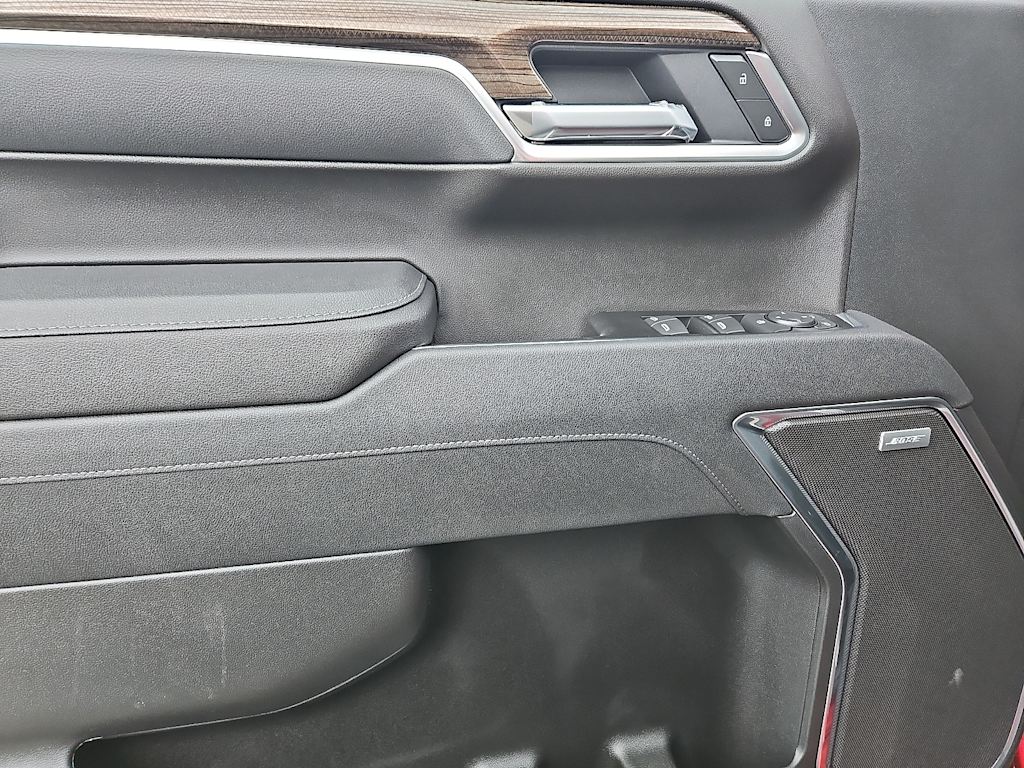 Thumbnail: 2026 Chevrolet Silverado 1500 - 17