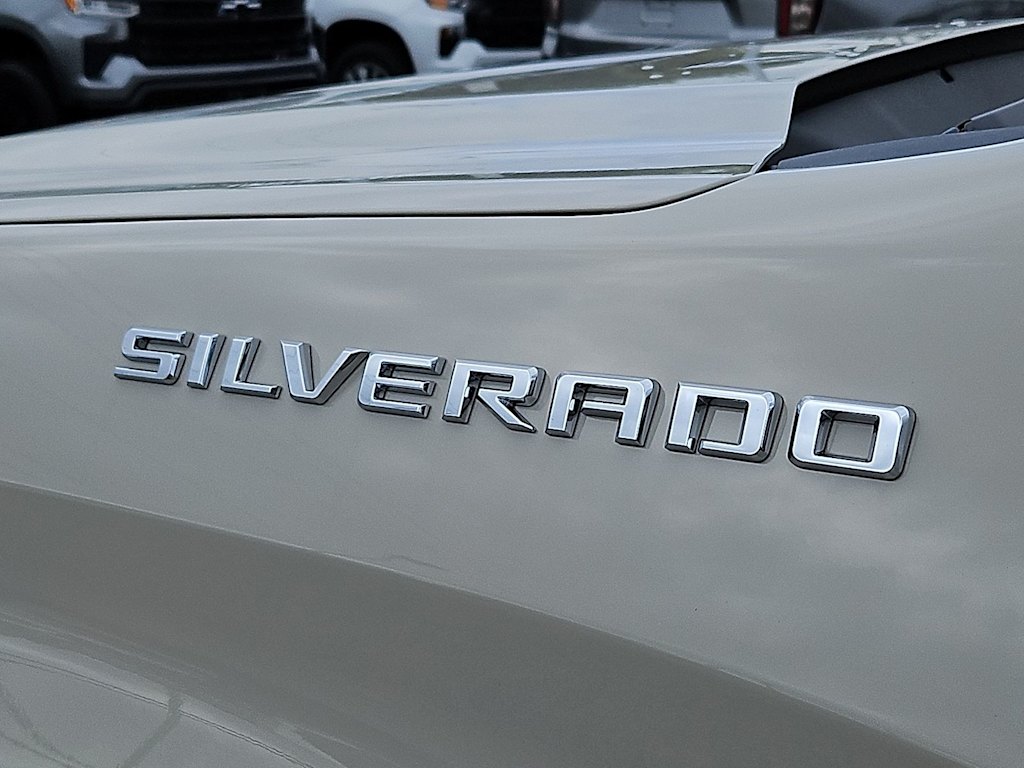 Thumbnail: 2026 Chevrolet Silverado 1500 - 6