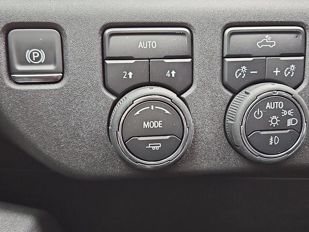 Thumbnail: 2025 Chevrolet Silverado 1500 - 20