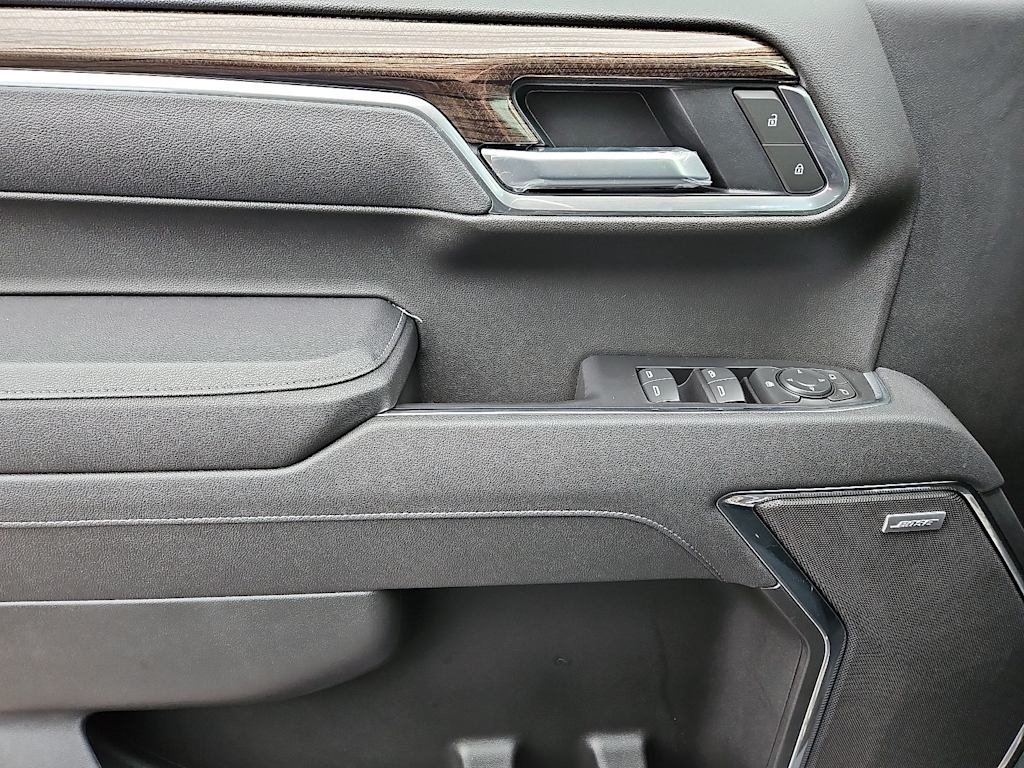 Thumbnail: 2025 Chevrolet Silverado 1500 - 17