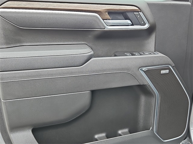 Thumbnail: 2026 Chevrolet Silverado 1500 - 17