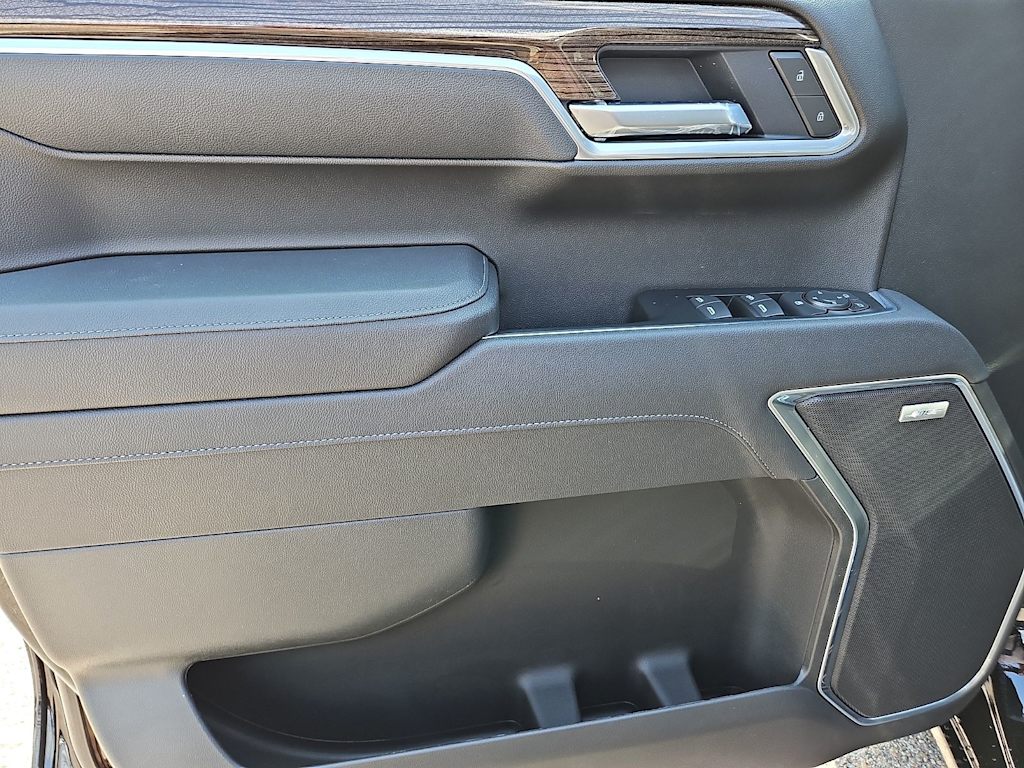 Thumbnail: 2026 Chevrolet Silverado 1500 - 16