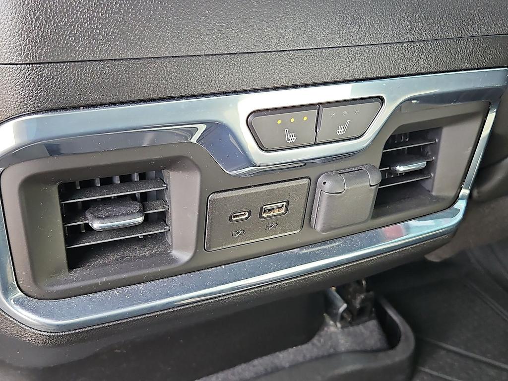 Thumbnail: 2020 Chevrolet Silverado 1500 - 33