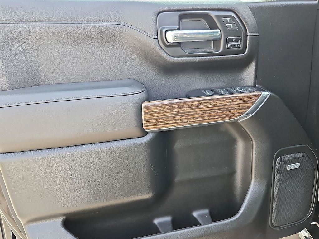 Thumbnail: 2020 Chevrolet Silverado 1500 - 34