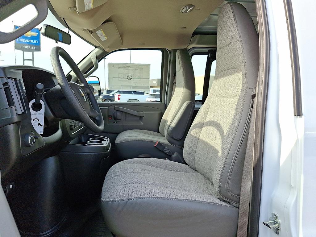 Thumbnail: 2025 Chevrolet Express - 6