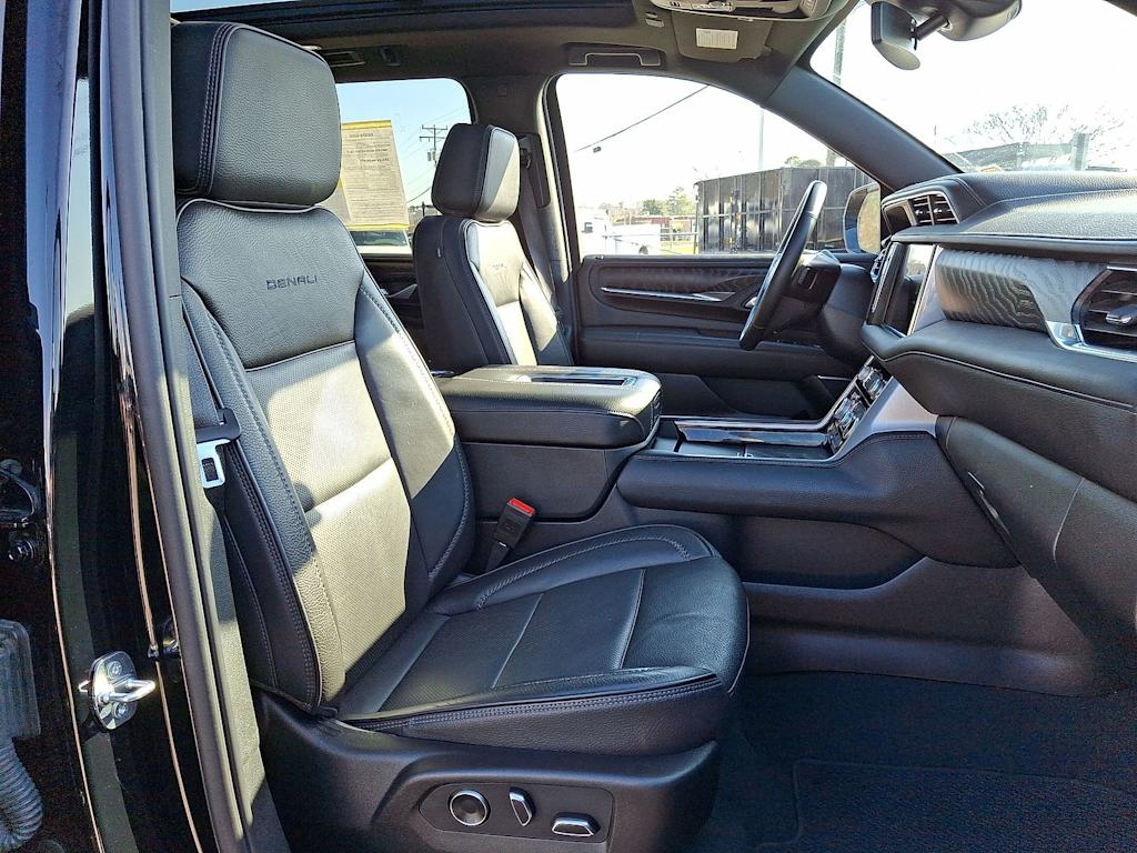 Thumbnail: 2024 GMC Yukon XL - 10