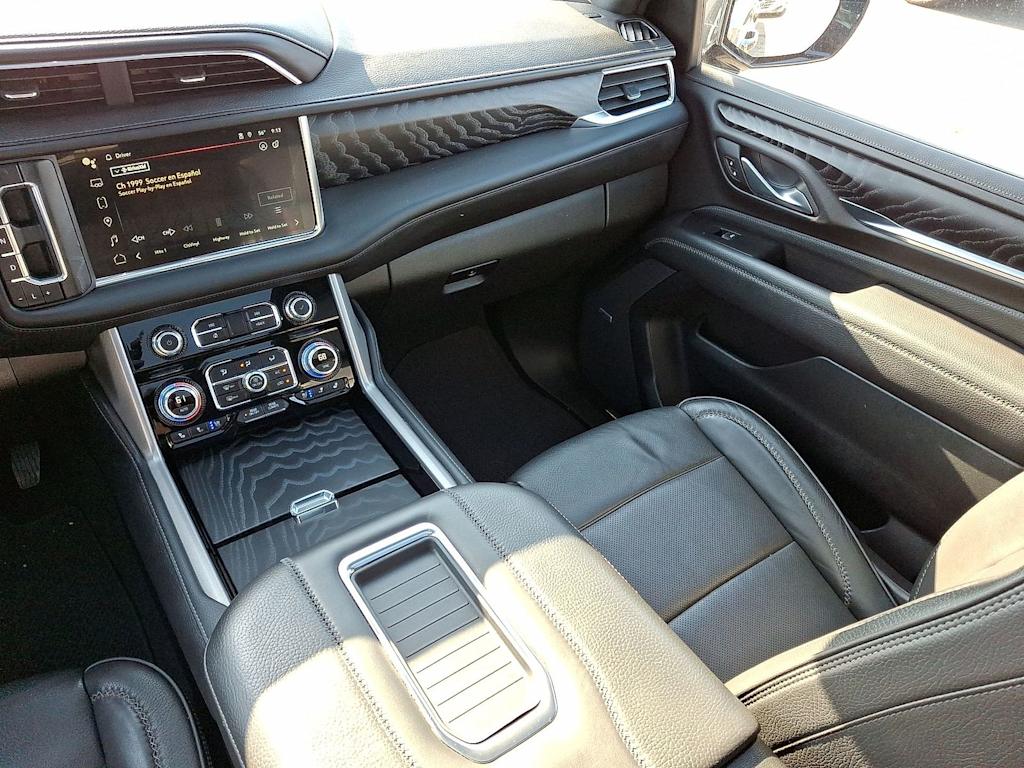 Thumbnail: 2024 GMC Yukon XL - 12