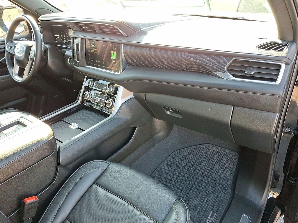 Thumbnail: 2024 GMC Yukon XL - 38