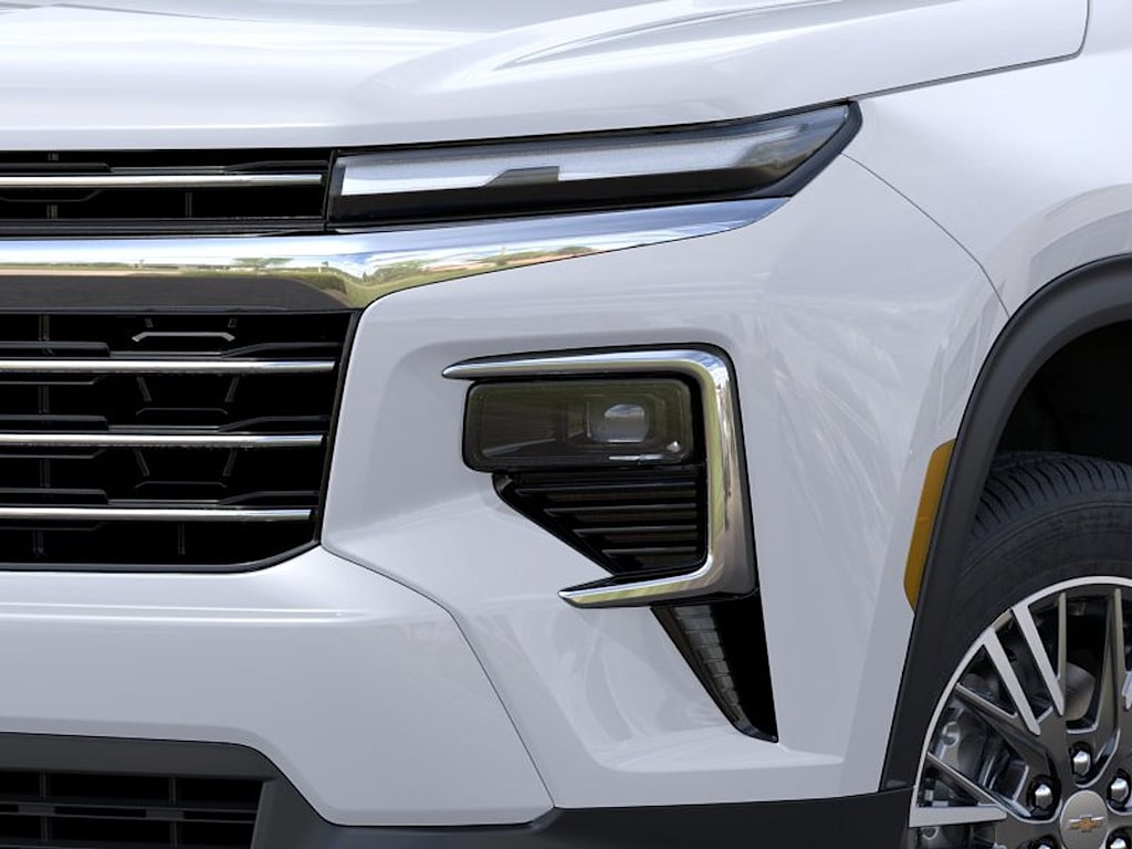 Thumbnail: 2027 Chevrolet Traverse - 18