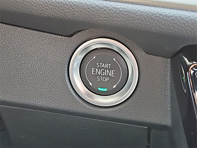 Thumbnail: 2025 Chevrolet Traverse - 18