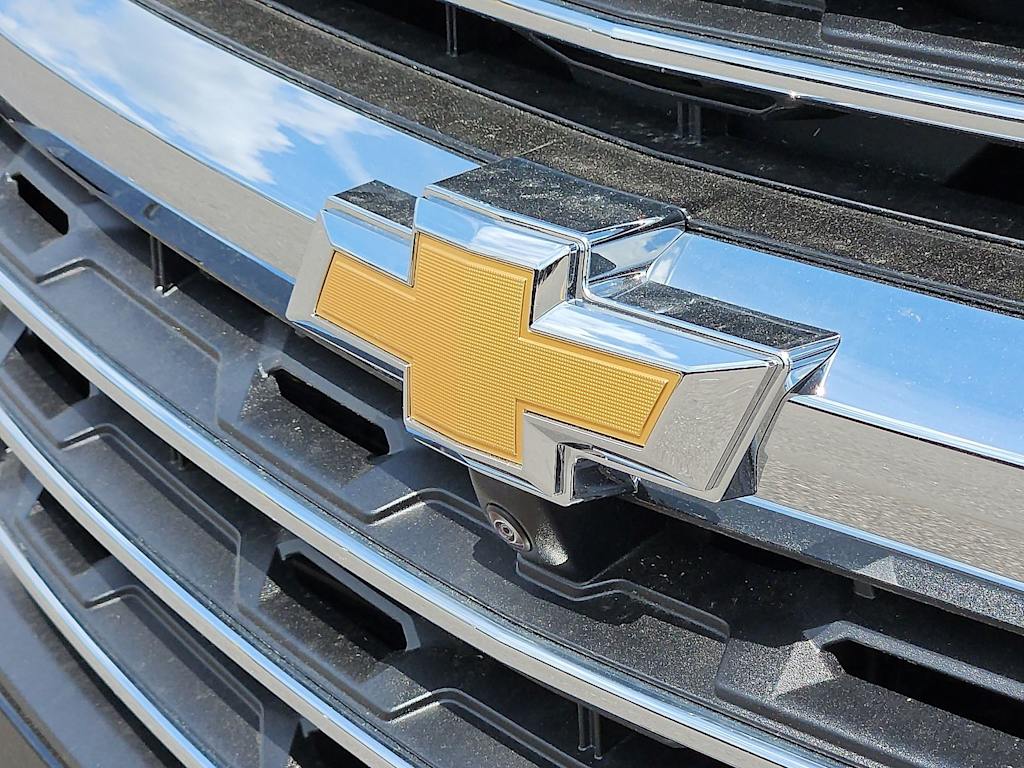 2025 Chevrolet Traverse LT - Photo 23