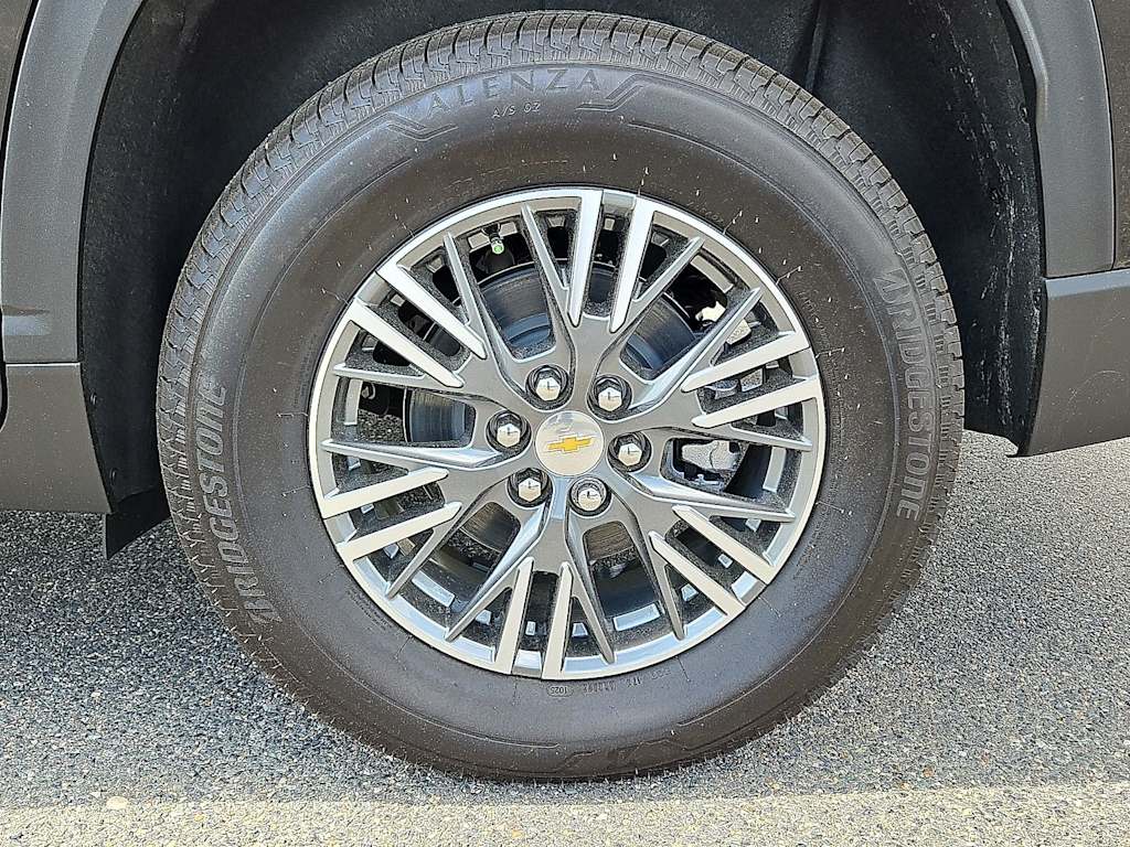 2025 Chevrolet Traverse LT - Photo 7