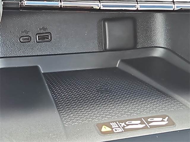 Thumbnail: 2026 Chevrolet Traverse - 23