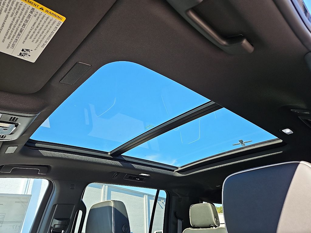 Thumbnail: 2026 Chevrolet Suburban - 13