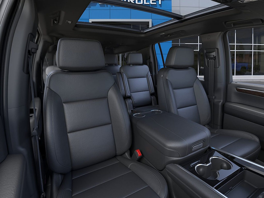 Thumbnail: 2026 Chevrolet Suburban - 7