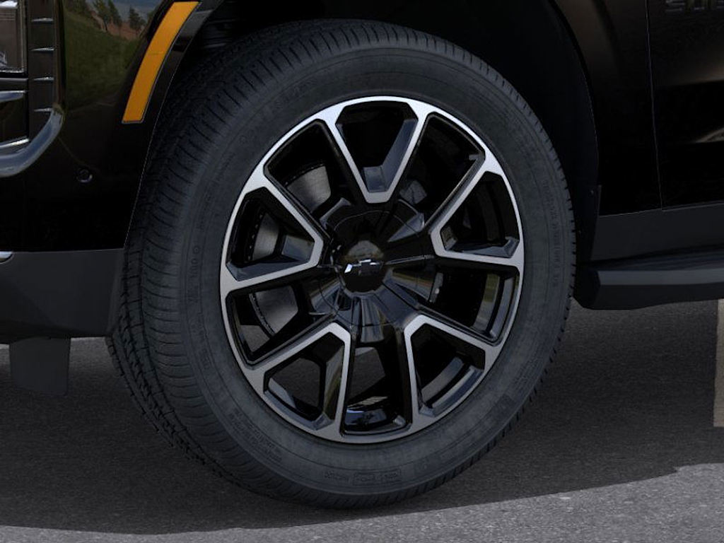 Thumbnail: 2026 Chevrolet Suburban - 6