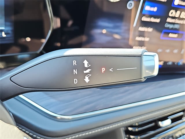 Thumbnail: 2026 Chevrolet Suburban - 18