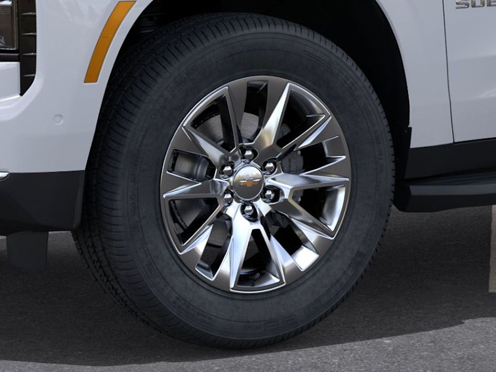 Thumbnail: 2026 Chevrolet Suburban - 6