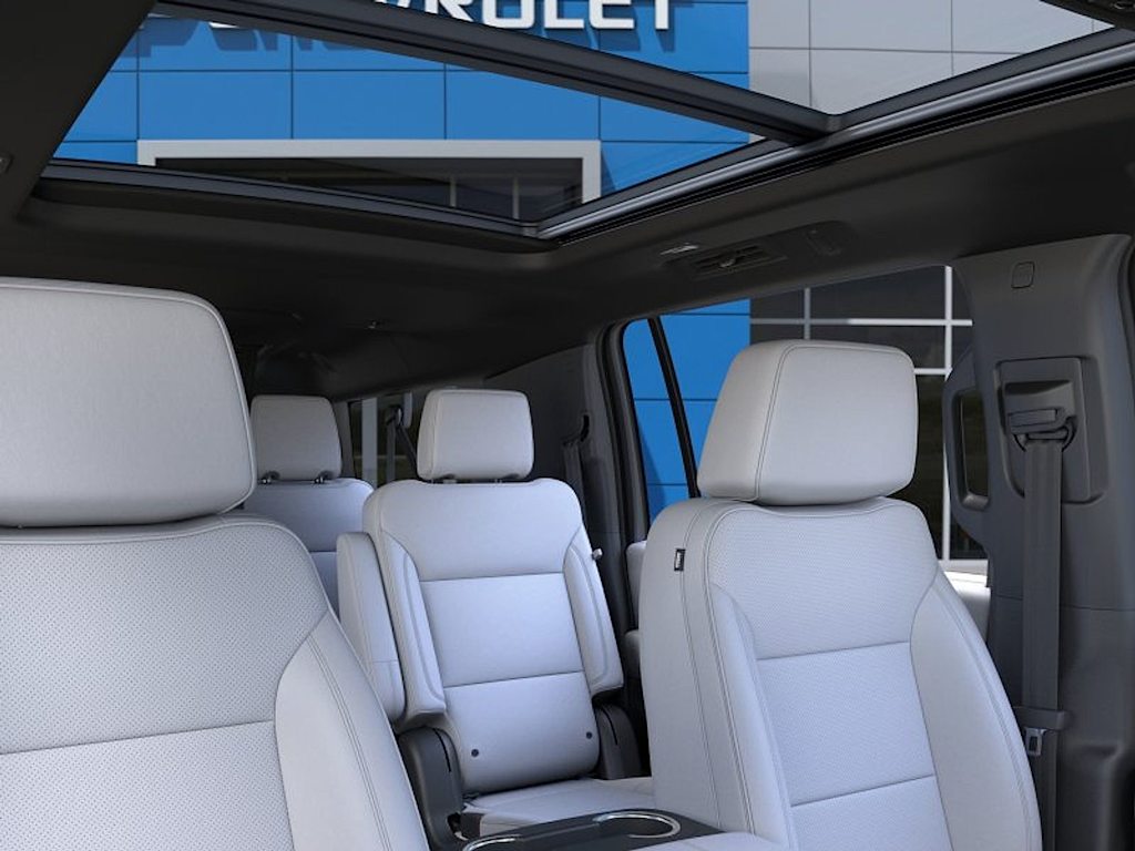 Thumbnail: 2026 Chevrolet Suburban - 24