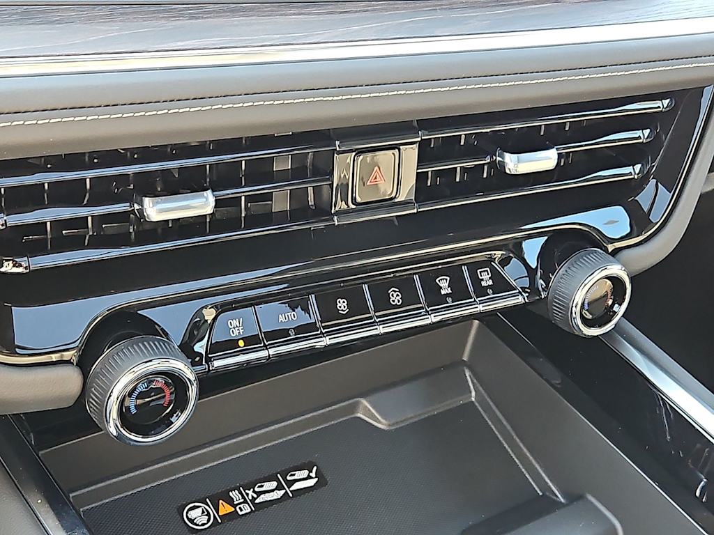 Thumbnail: 2026 Chevrolet Suburban - 19