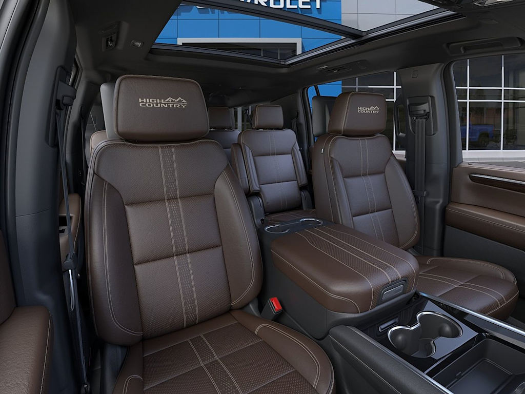 Thumbnail: 2026 Chevrolet Suburban - 7