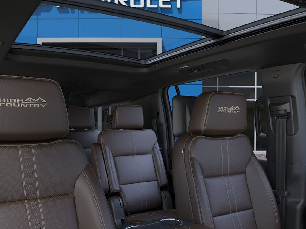 Thumbnail: 2026 Chevrolet Suburban - 24