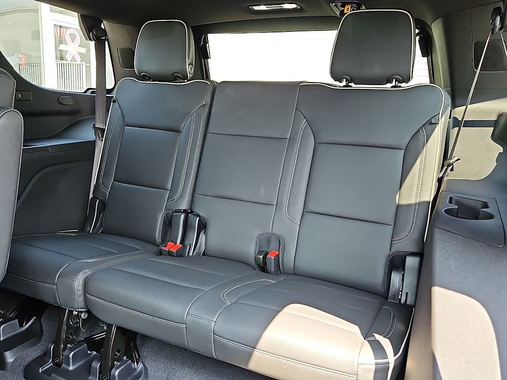 Thumbnail: 2026 Chevrolet Tahoe - 15