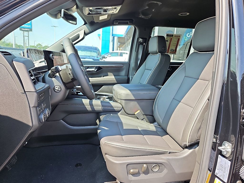 Thumbnail: 2026 Chevrolet Tahoe - 8