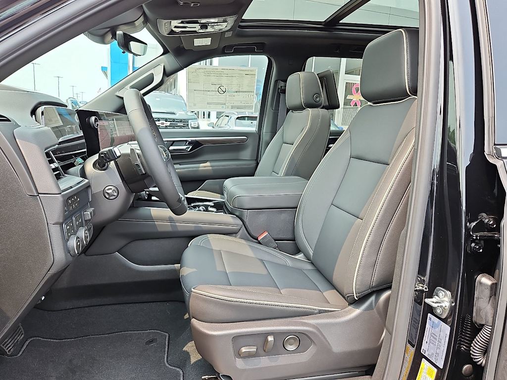 Thumbnail: 2026 Chevrolet Tahoe - 9