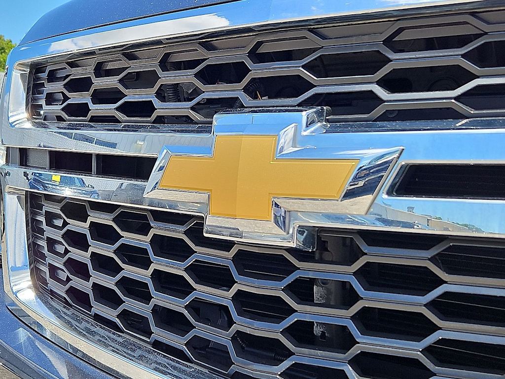 Thumbnail: 2019 Chevrolet Suburban - 36