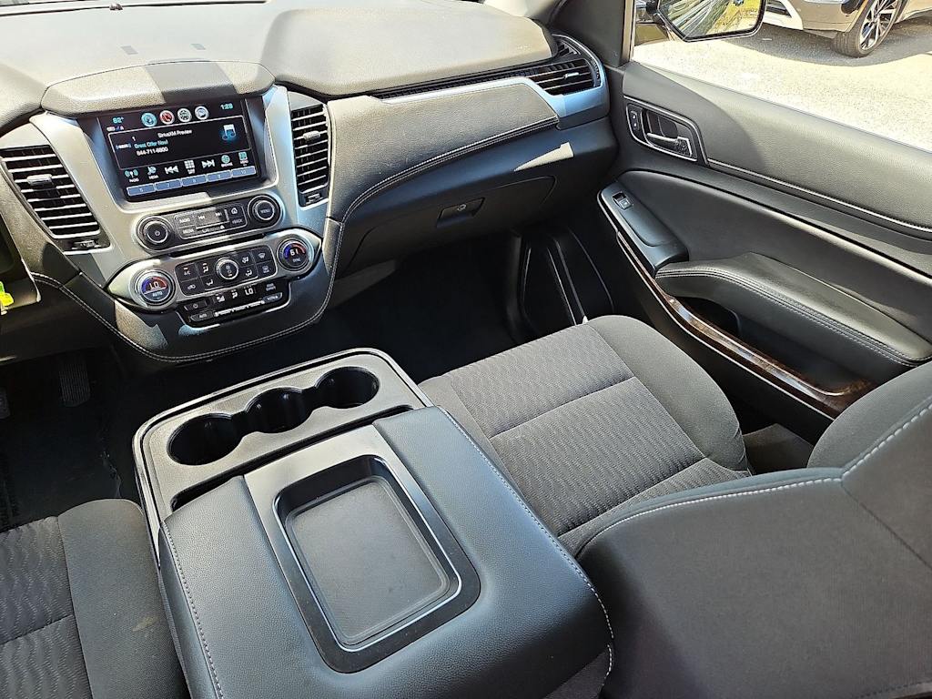 Thumbnail: 2019 Chevrolet Suburban - 12