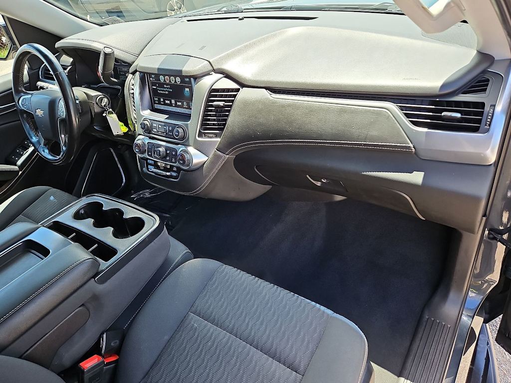 Thumbnail: 2019 Chevrolet Suburban - 35