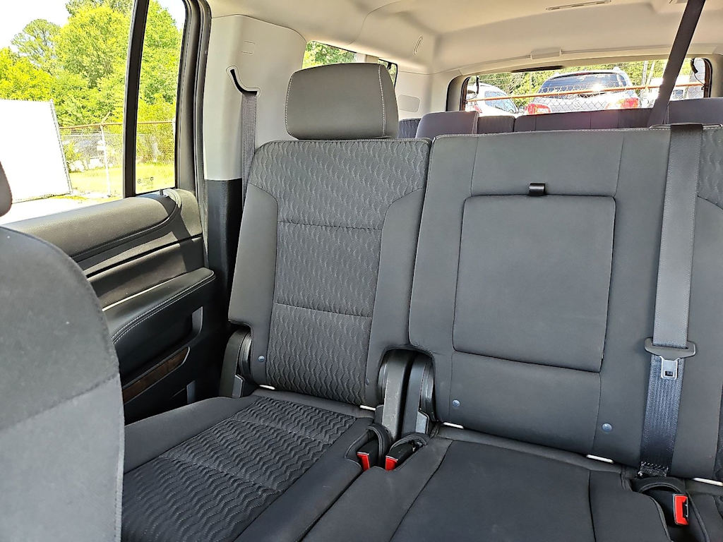 Thumbnail: 2019 Chevrolet Suburban - 11