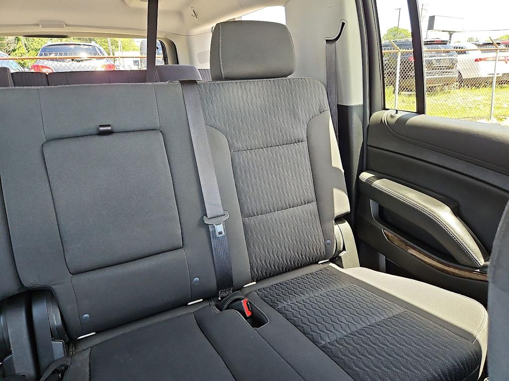 Thumbnail: 2019 Chevrolet Suburban - 25