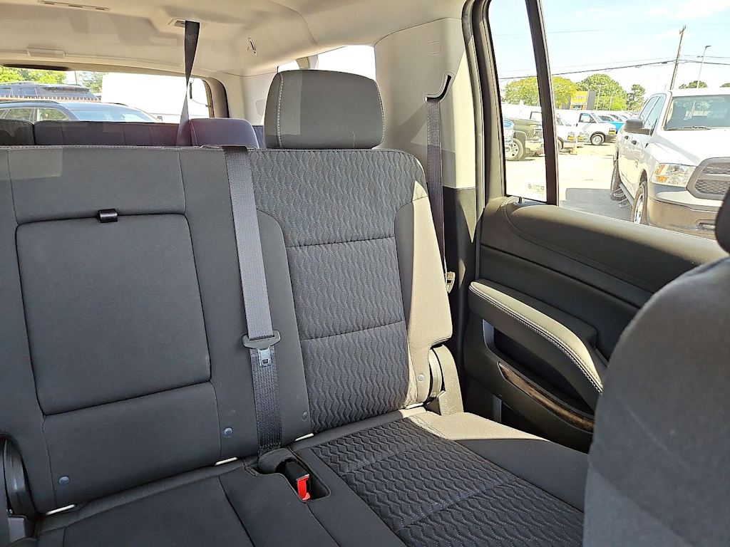 Thumbnail: 2019 Chevrolet Suburban - 25