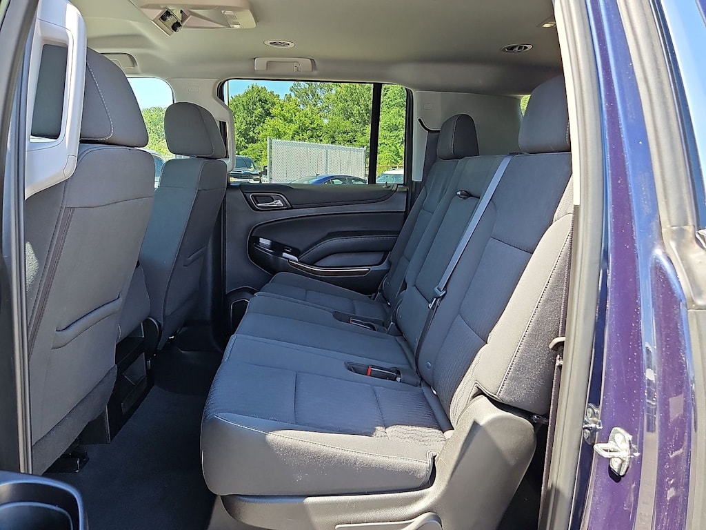 Thumbnail: 2019 Chevrolet Suburban - 33