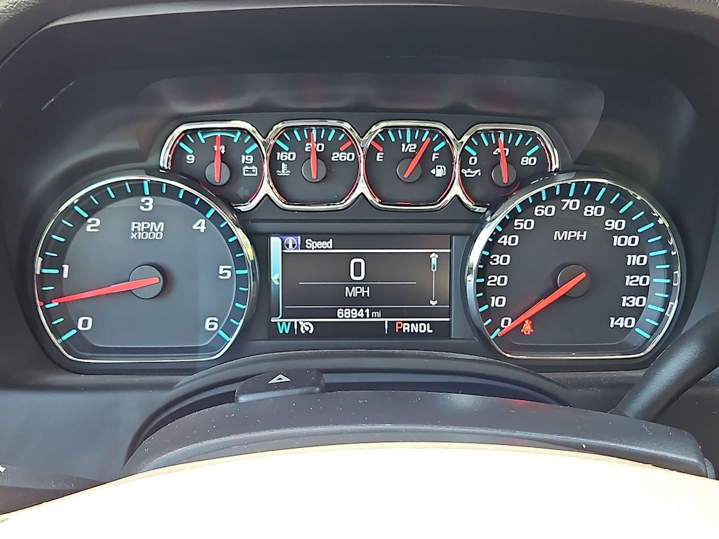 Thumbnail: 2019 Chevrolet Suburban - 16