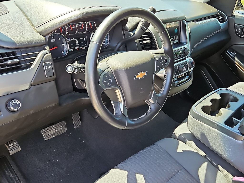 Thumbnail: 2019 Chevrolet Suburban - 14