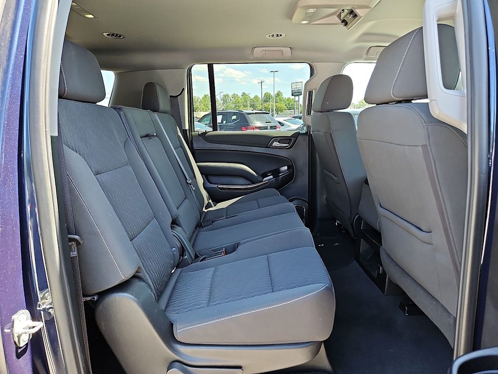 Thumbnail: 2019 Chevrolet Suburban - 34