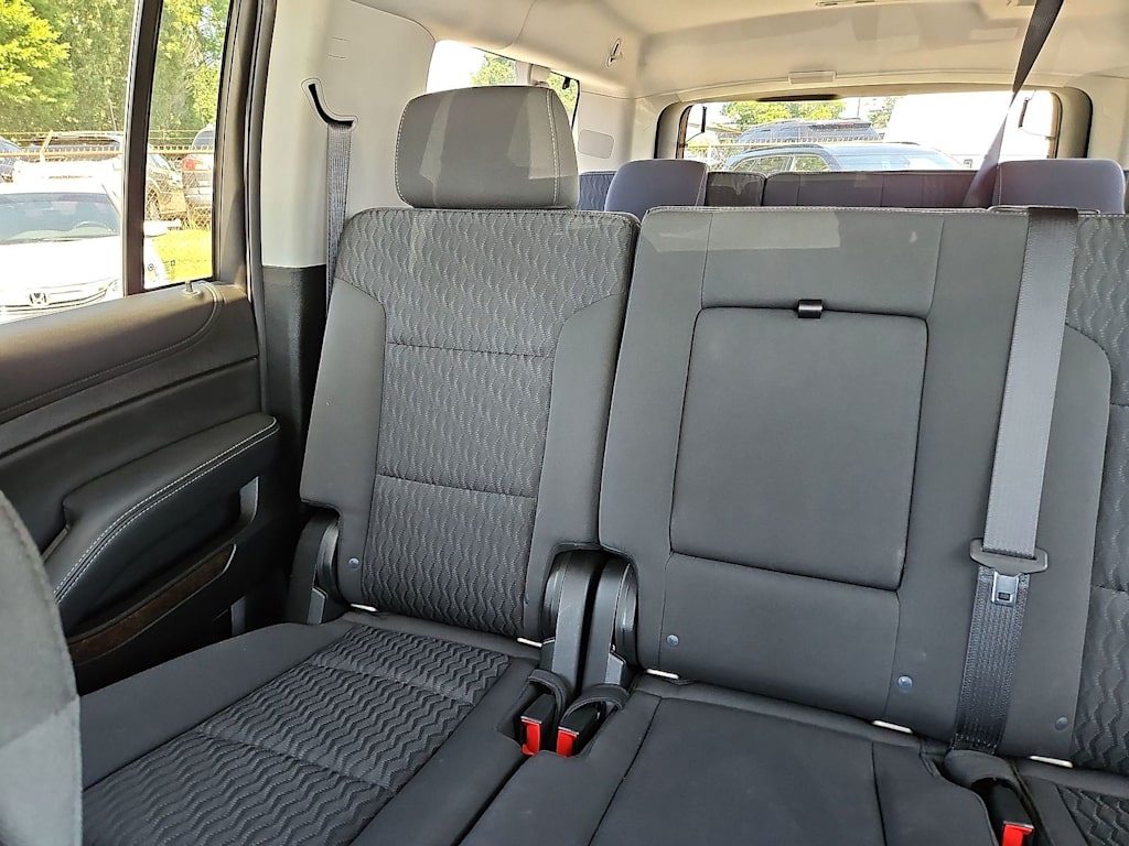 Thumbnail: 2019 Chevrolet Suburban - 12